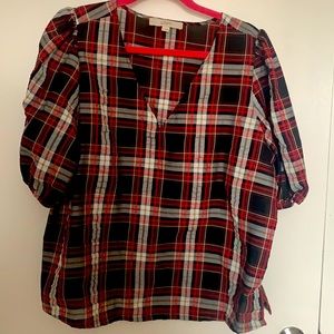 Woman multi color half sleeve top